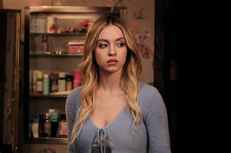 are sydney sweeney boobs fake